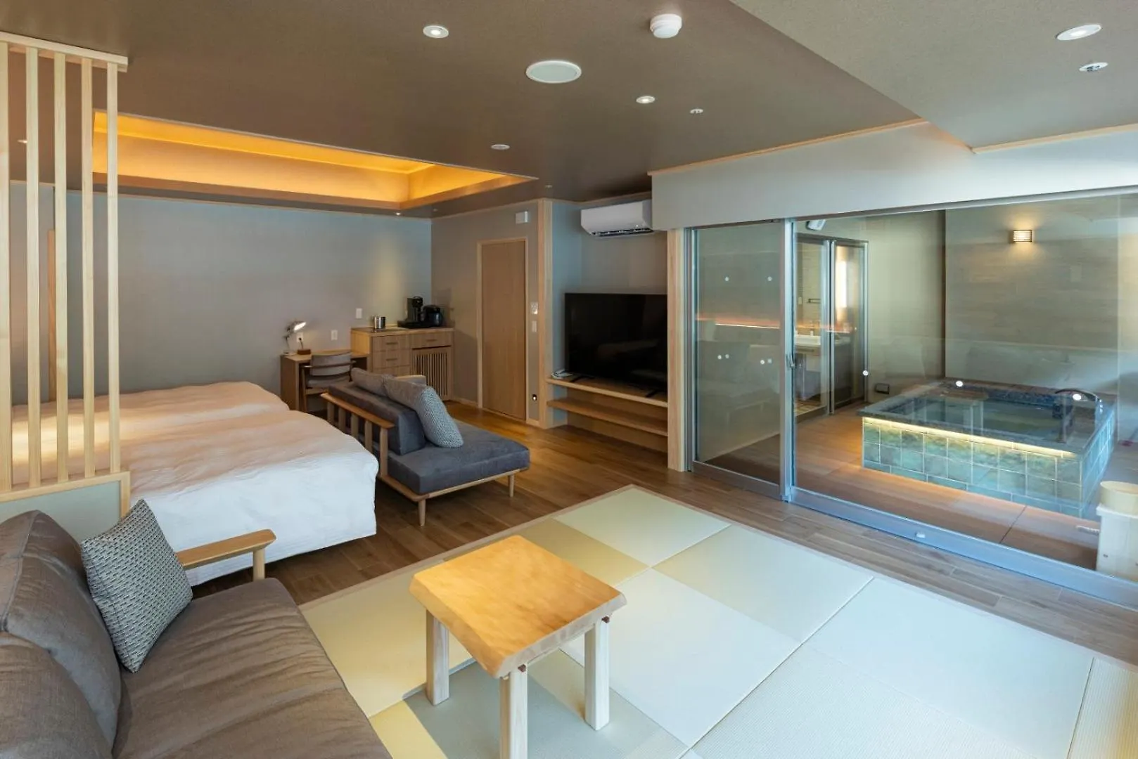 Hotel Okada Hakone 4*,  Japan