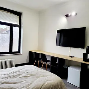  Habitación en casa particular Private Industrial In Center Of Bélgica