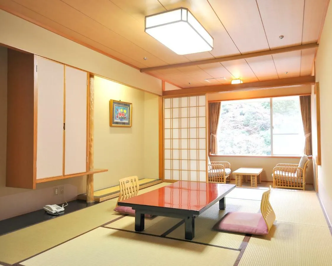Hotel Okada Hakone 4*,